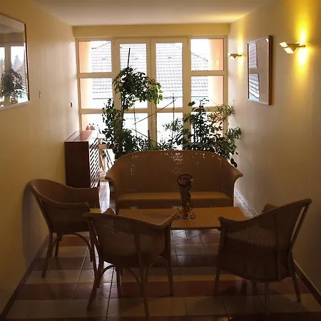 Marben Panzio Bed & Breakfast Hegyko