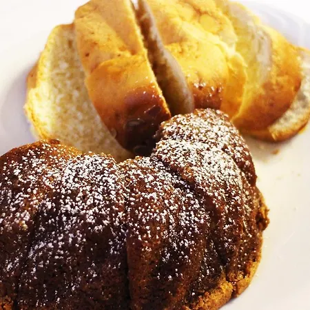 马本潘左伊住宿加早餐旅馆 Hegykő